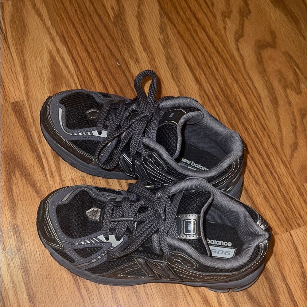 New Balance Black and Gray Sneakers with Chunky Design